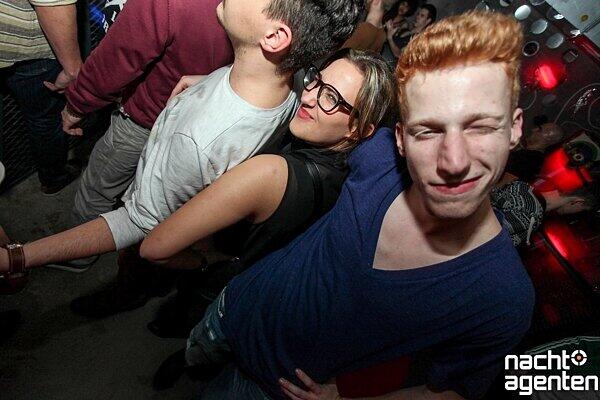Garantiert "Hausgemacht!" war die Party am Freitag im Harry Klein. Mehr Bilder unter: www.nachtagenten.de