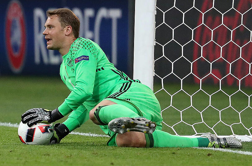 Manuel Neuer: Note 3. Machtlos gegen Griezmanns Elfer. Musste sich zu Beginn lang machen und den Flachschuss von Griezmann aus dem Eck fischen (7.) &ndash; Glanztat. Beim zweiten Tor unglücklich.