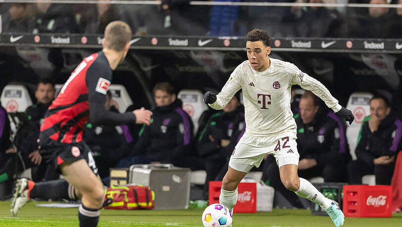 Im Hinspiel verlor der FC Bayern mit 1:5 bei Eintracht Frankfurt.