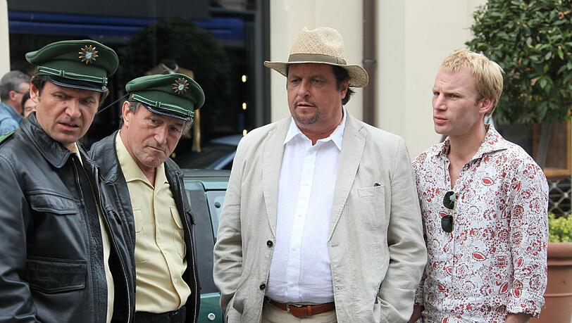 Die TV-Polizisten Winfried Frey und Hans Schuler und die „zivilen“ Hauptdarsteller Andreas Giebel und Florian Karlheim (v.l.). Die TV-Polizisten Winfried Frey und Hans Schuler und die „zivilen“ Hauptdarsteller Andreas Giebel und Florian Karlheim (v.l.).