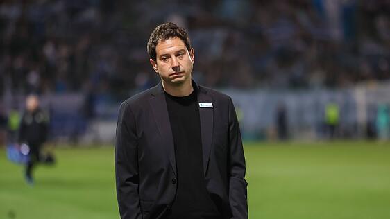 Trainer Argirios Giannikis (Foto) und der TSV 1860 könnten beim Unternehmen vorzeitiger Klassenerhalt durch den FC Ingolstadt und die SpVgg Unterhaching bekommen.