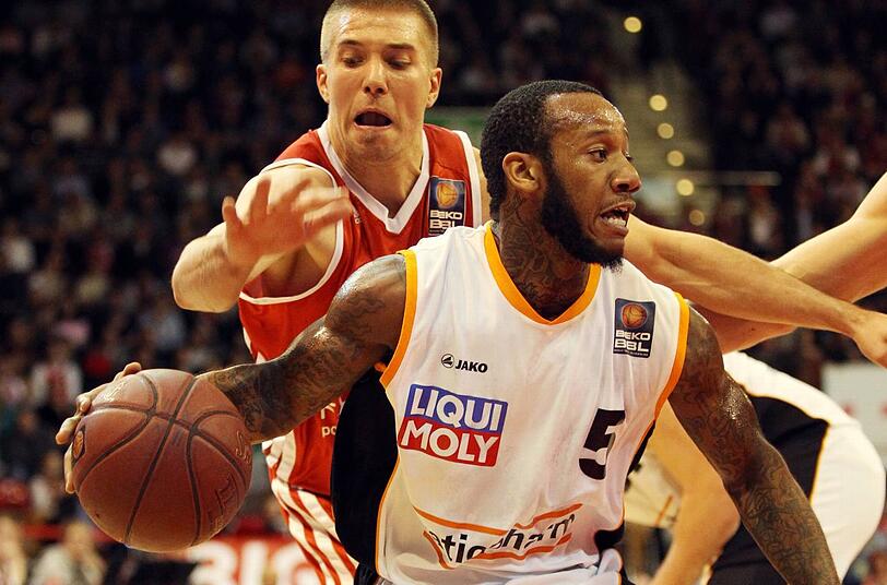 Thommy Mason-Griffin bleibt auch in der kommenden Saison beim Basketball-Bundesligisten ratiopharm Ulm.