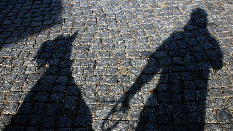 Vor allem am Wochenende kein Vergnügen: Mit dem Hund durch die Altstadt. Vor allem am Wochenende kein Vergnügen: Mit dem Hund durch die Altstadt.