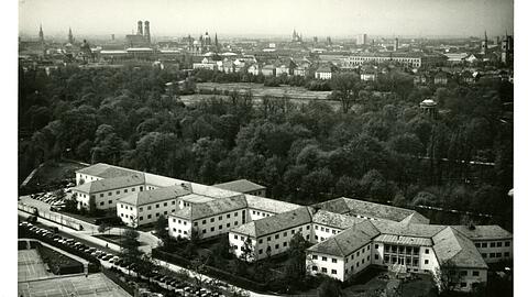 Luftaufnahme des Areals von Radio Free Europe in der Oettingenstraße, um 1960.