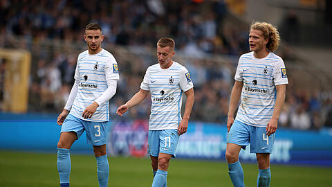 Niedergeschlagene Löwen: Niklas Lang, Fabian Greilinger und Jesper Verlaat (v.l.).