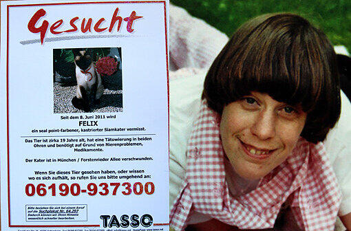 Maria (&bdquo;Micki&ldquo;) und Siamkater Felix waren ein Herz und eine Seele. Das Tier machte sogar bei Therapien mit. ickis Mutter sucht weiter &ndash; mit diesen Handzetteln.