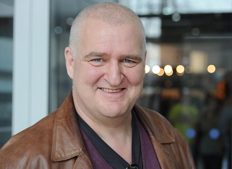 Schlimme Diagnose für Markus Maria Profitlich (58): Der deutsche Comedian ist an Parkinson erkrankt.
