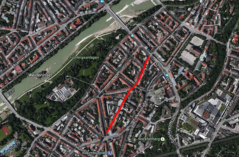 Die Studentin wurde irgendwo in der Entenbachstraße (rote Linie) angefahren. Wo genau der Unfall geschah, daran kann sich das Opfer nicht genau erinnern.