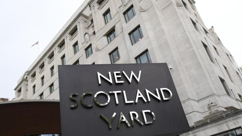 Hacker haben sich Zugang zu dem Twitter-Account der Londoner Polizei in Scotland Yard verschafft. Hacker haben sich Zugang zu dem Twitter-Account der Londoner Polizei in Scotland Yard verschafft.
