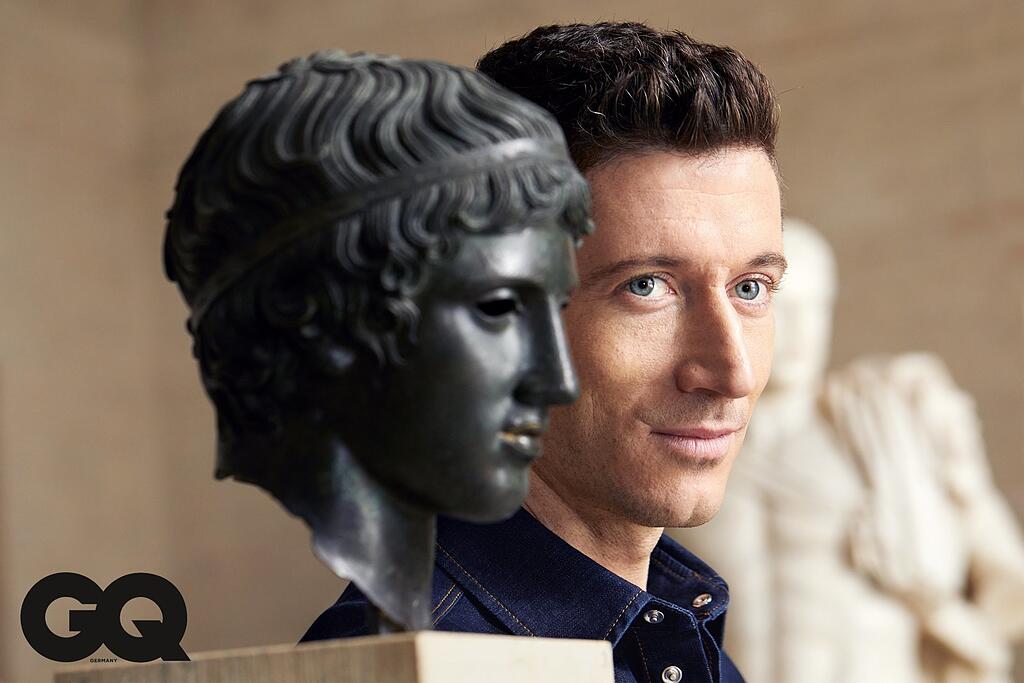 Robert Lewandowski Interview / Lewandowski Frau Karate ...