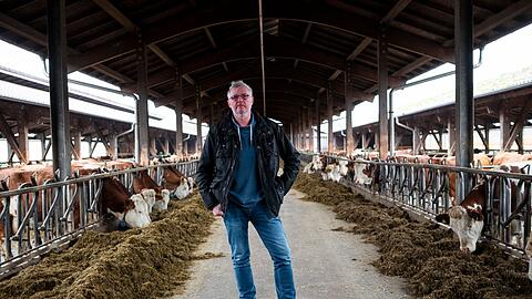 Bio-Bauer Markus K&uuml;fner f&uuml;rchtet um die Zukunft seines Hofes, sollte die EU-&Ouml;koverordnung in Sachen Weidehaltung keinen Kompromiss erlauben.