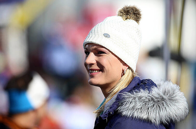Hat sich endlich bequeme Skischuhe besorgt: Die jetzt 31-jährige Triple-Olympiasiegerin Maria Höfl-Riesch, die im Frühjahr 2014 ihre illustre Karriere beendet hat.