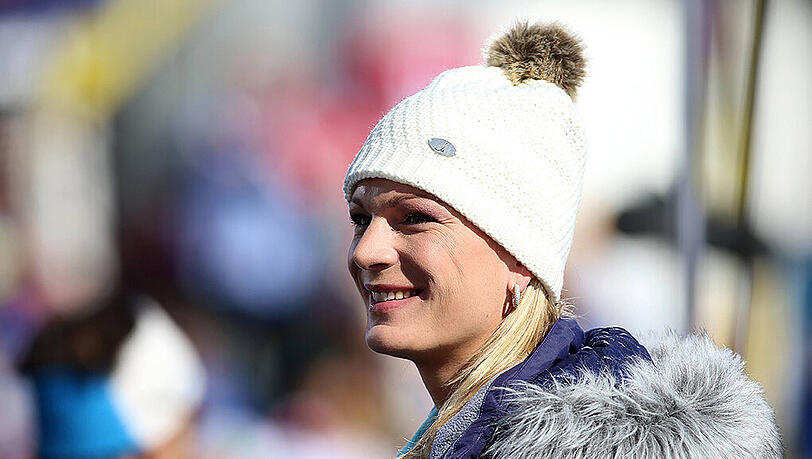 Hat sich endlich bequeme Skischuhe besorgt: Die jetzt 31-jährige Triple-Olympiasiegerin Maria Höfl-Riesch, die im Frühjahr 2014 ihre illustre Karriere beendet hat. Hat sich endlich bequeme Skischuhe besorgt: Die jetzt 31-jährige Triple-Olympiasiegerin Maria Höfl-Riesch, die im Frühjahr 2014 ihre illustre Karriere beendet hat.