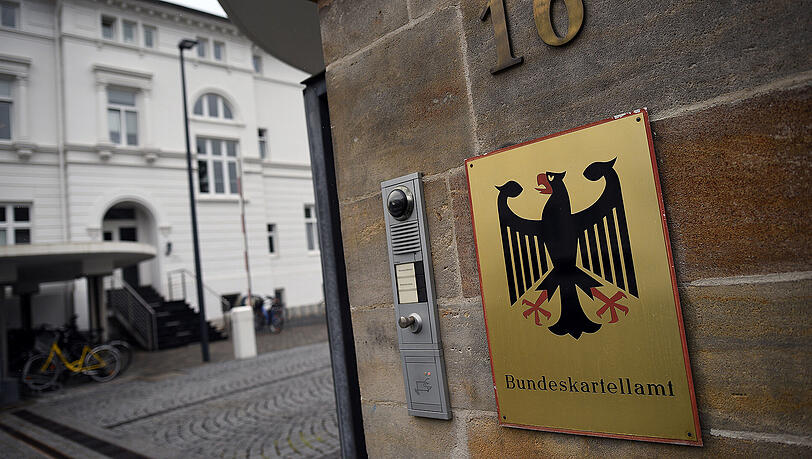 Will endlich beim TSV 1860 das Sagen haben: Löwen-Investor Hasan Ismaik, der nun das Bundeskartellamt einschaltet. Will endlich beim TSV 1860 das Sagen haben: Löwen-Investor Hasan Ismaik, der nun das Bundeskartellamt einschaltet.