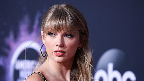 Taylor Swift will ihr Liebesleben aus der Öffentlichkeit heraus halten.