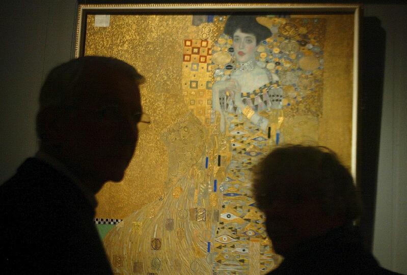 Gustav Klimts (1862-1918) "Goldene Frau" hat 2010 der US-Unternehmer Ronald Lauder für über 130 Millionen Dollar für das Museum "Neue Galerie" in New York erworben.