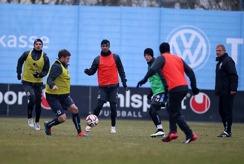 Vorstellung und Trainingseinheit: Tag 1 für Torsten Fröhling als neuer Cheftrainer der Löwen. Die Bilder.