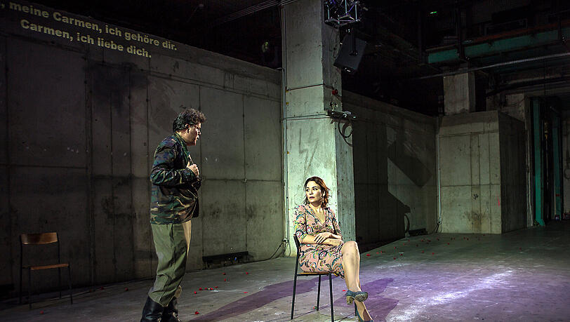 Cornelia Lanz und Anton Klotzner in Bizets "Carmen" im MMA Cornelia Lanz und Anton Klotzner in Bizets "Carmen" im MMA