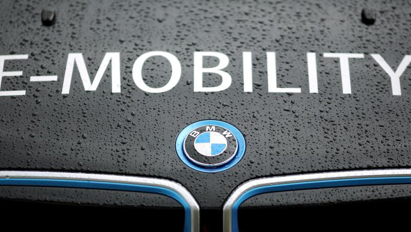 "E-Mobility" steht auf einem elektrisch angetriebenen BMW i3. Foto: Jan Woitas/dpa-Zentralbild/dpa/Archivbild "E-Mobility" steht auf einem elektrisch angetriebenen BMW i3. Foto: Jan Woitas/dpa-Zentralbild/dpa/Archivbild