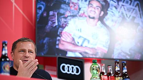 Wehrt sich gegen Kritik: Sportvorstand Max Eberl.