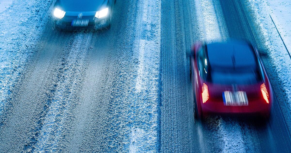 Auf-glatten-Stra-en-Richtung-Wochenende