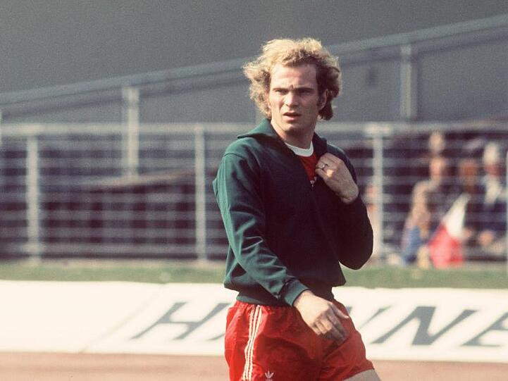 Uli Hoeneß, damals Mittelfeldspieler des FC Bayern München in einer Archivaufnahme vom Mai 1974. Foto: Werner Baum/Archivbild