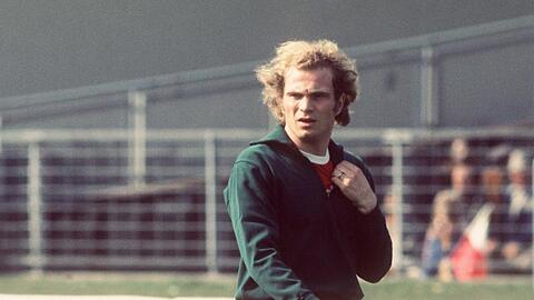Uli Hoeneß, damals Mittelfeldspieler des FC Bayern München in einer Archivaufnahme vom Mai 1974. Foto: Werner Baum/Archivbild