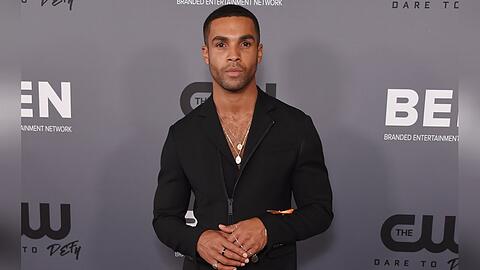 "Emily in Paris"-Star Lucien Laviscount bei einem Auftritt in Los Angeles.