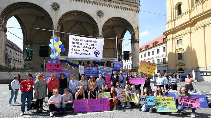23 383 Unterschriften haben die Hebammen, die für den Erhalt ihres Kreißsaals in Neuperlach kämpfen, gesammelt. Das hat sich gelohnt: Zumindest bis 2028 bleibt die Geburtsstation erhalten.