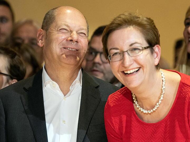 Im Rennen um den SPD-Vorsitz haben Klara Geywitz und Olaf Scholz weitere Unterstützung erhalten.