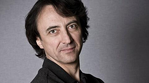 Der Pianist Jean-Efflam Bavouzet spielte das Klavierkonzert für die linke Hand von Maurice Ravel.
