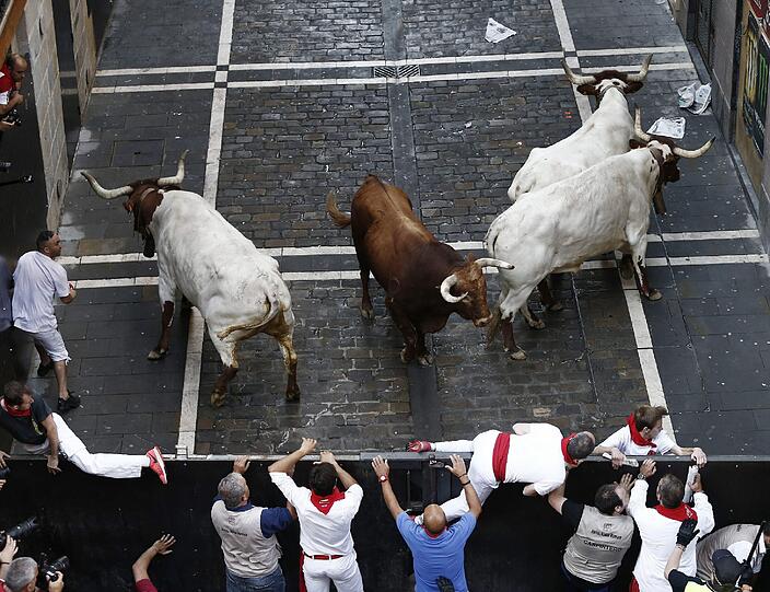Die Bilder der Stierhatz in Pamplona zum Durchklicken.
