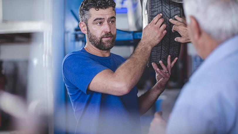 Alle Älteren würden noch im Job benötigt, glaubt Enzo Weber. Alle Älteren würden noch im Job benötigt, glaubt Enzo Weber.