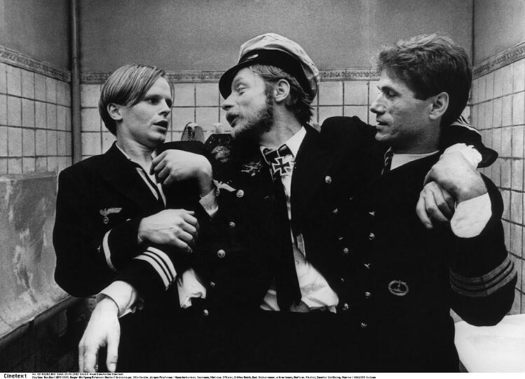 Eine Szene aus dem Film "Das Boot" mit den Schauspielern Herbert Grönemeyer, Otto Sander und Jürgen Prochnow.