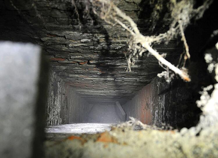 In der Inneren Wiener Str. wurde ein 15 Meter tiefes Loch entdeckt.