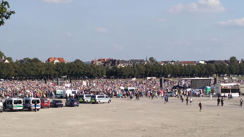 Die Demonstranten auf der Theresienwiese, Die Demonstranten auf der Theresienwiese,