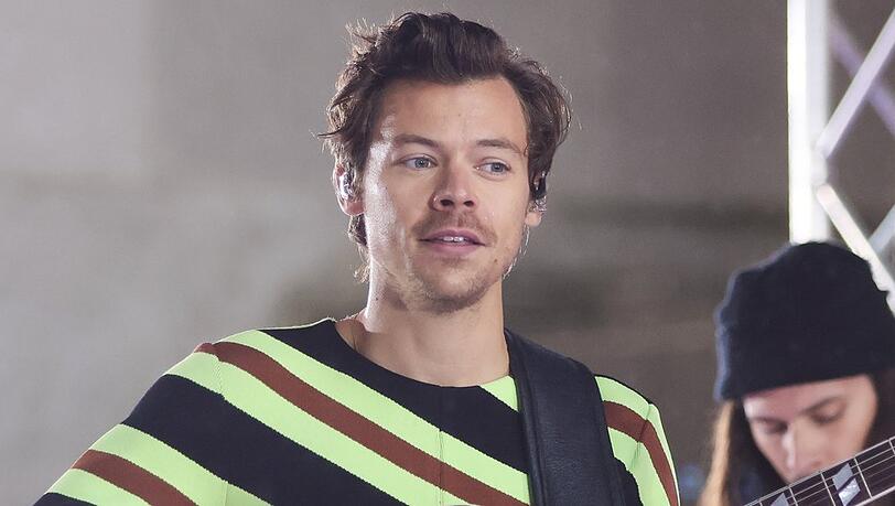 Harry Styles soll sich von seiner Haarpracht getrennt haben.