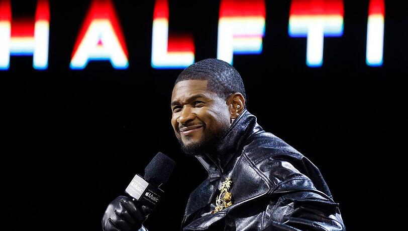 Usher bei der Pressekonferenz im Vorfeld zu seinem Super-Bowl-Auftritt.