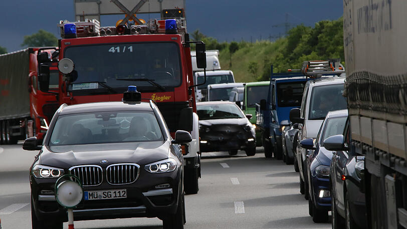 Die Feuerwehr und der Rettungsdienst waren im Einsatz.