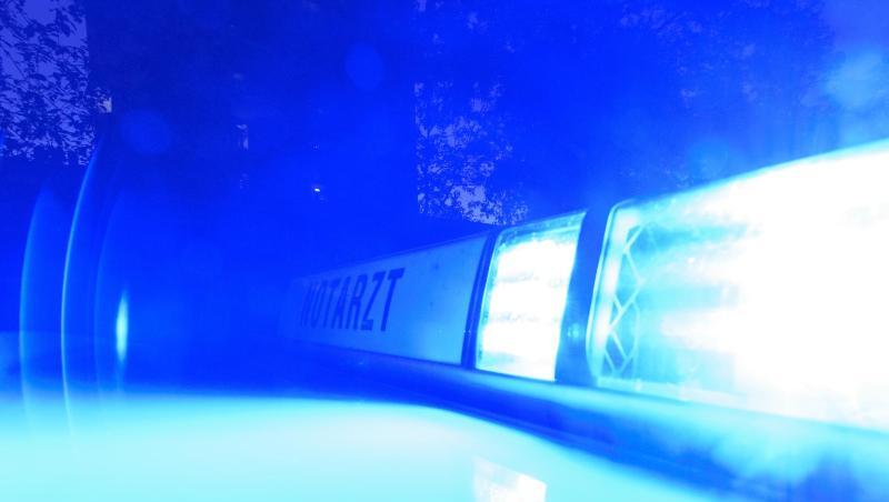 Blaulicht an einem Notarzteinsatzfahrzeug. Foto: Patrick Seeger/dpa/Symbolbild Blaulicht an einem Notarzteinsatzfahrzeug. Foto: Patrick Seeger/dpa/Symbolbild