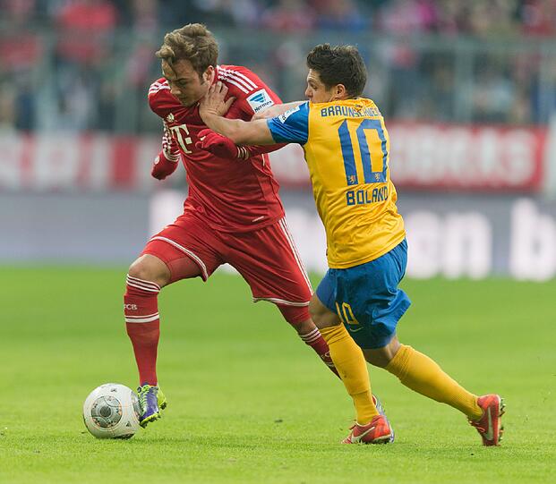 Mario Götze: Note 3. : Starker Chip-Assist auf Robben vor dem 1:0. Emsig, fleißig, flink, aber auch hin und wieder zu verspielt.