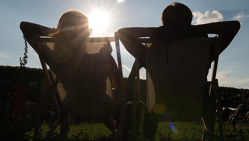 Ruhe und Entspannung sind den meisten Deutschen im Urlaub nach einer YouGov-Umfrage am wichtigsten. Ruhe und Entspannung sind den meisten Deutschen im Urlaub nach einer YouGov-Umfrage am wichtigsten.