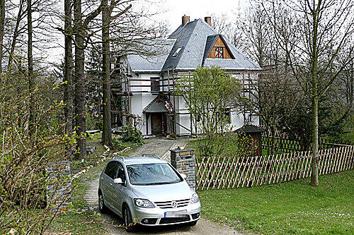 Blick auf das Haus Nr. 14 auf der Moschwitzer Strasse in Elsterberg im Vogtland.