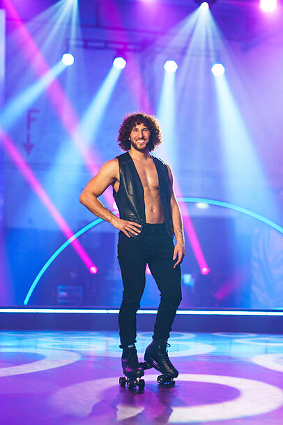 Auch Adriano Salvaggio ist Teilnehmer bei "Skate Fever - Stars auf Rollschuhen"