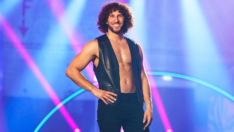 Adriano Salvaggio und Anna-Carina Woitschak sind Teilnehmer bei "Skate Fever - Stars auf Rollschuhen"