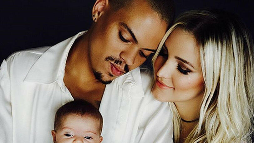 Ashlee Simpson und Evan Ross zeigen ihren Familienzuwachs Ashlee Simpson und Evan Ross zeigen ihren Familienzuwachs