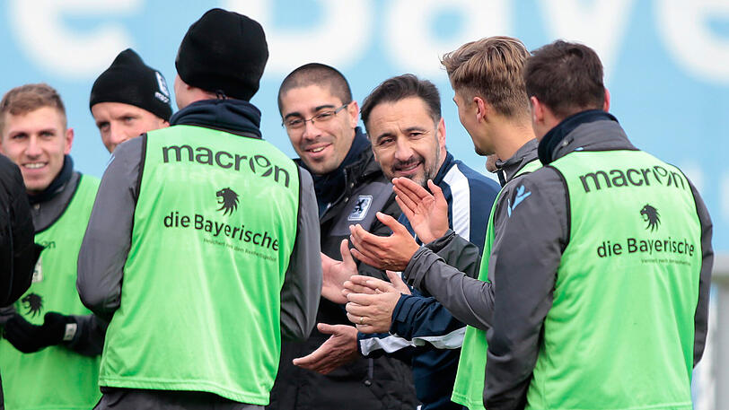 Der neue 1860-Trainer Vitor Pereira legt sich beim Trainingsauftakt der Löwen nach der Weihnachtspause mächtig ins Zeug. Die beeindruckenden Bilder des einsatzfreudigen Portugiesen...