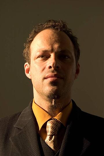 Gregor Hübner (Violine): Gebürtiger Stuttgarter mit Kontaktadresse in Upper Manhattan. Gerd Baumann: &bdquo;Er unterrichtet an der Münchner Musikhochschule, mit ihm arbeite ich sehr viel zusammen.&ldquo;
