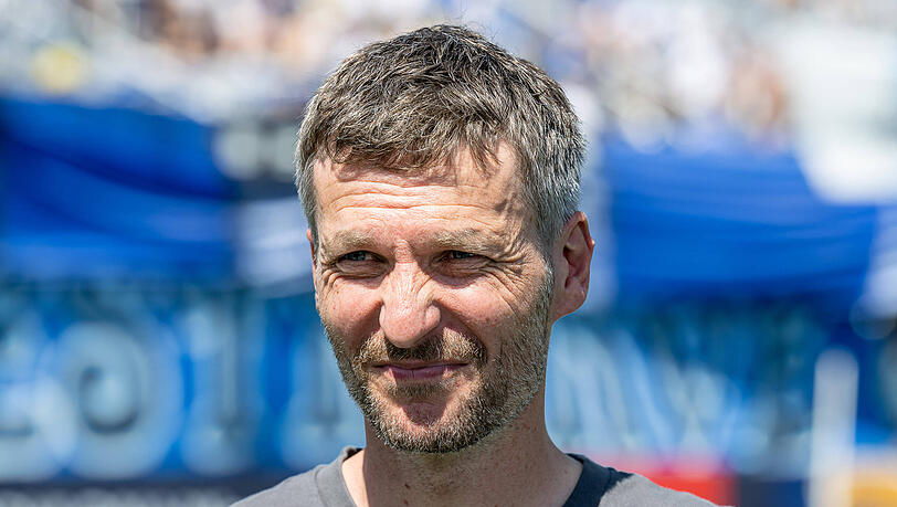 Einer für den Posten als Sportdirektor? Ex-Löwe Benjamin Lauth äußerste sich zu einem möglichen Engagement beim Klub. Einer für den Posten als Sportdirektor? Ex-Löwe Benjamin Lauth äußerste sich zu einem möglichen Engagement beim Klub.