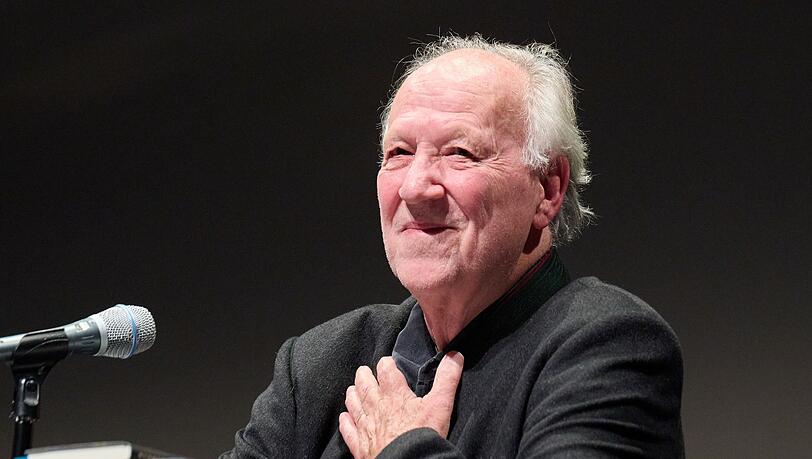 Werner Herzog, Regisseur, Produzent, Schauspieler, Synchronsprecher und Schriftsteller sitzt während des Internationalen Literaturfestivals Berlins im Haus der Berliner Festspiele.